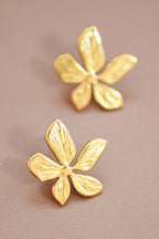 18k Non-Tarnish Flower Studs