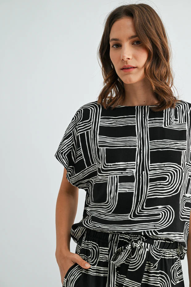 Aubrey Abstract Print Dolman Sleeve Blouse-Black White Flowy