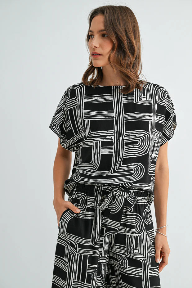 Aubrey Abstract Print Dolman Sleeve Blouse-Black White Flowy