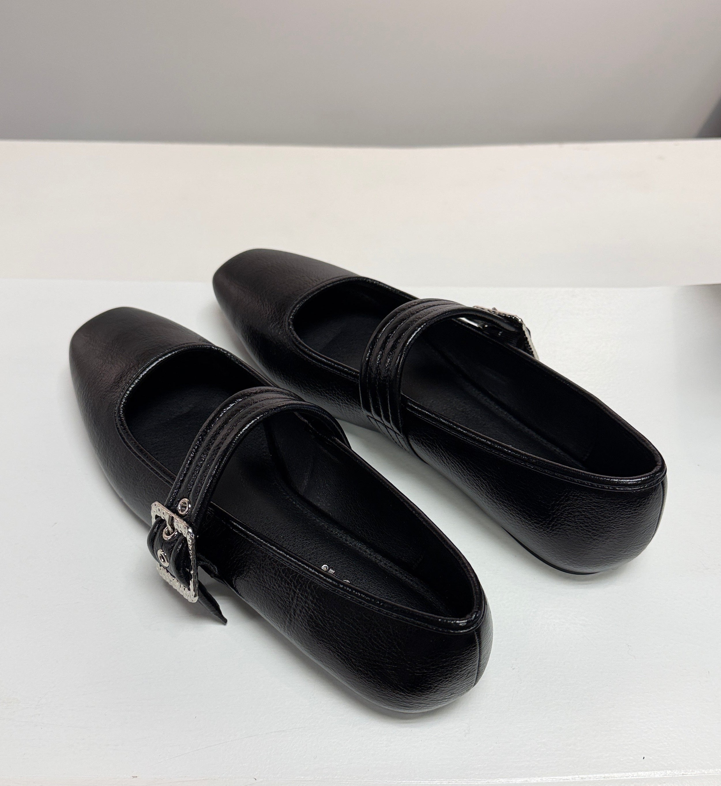 Maggie Buckle Strap Mary Jane Flats-Black