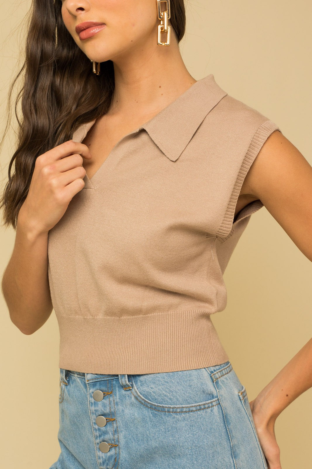 Sleeveless Power Shoulder Knit Top-Taupe