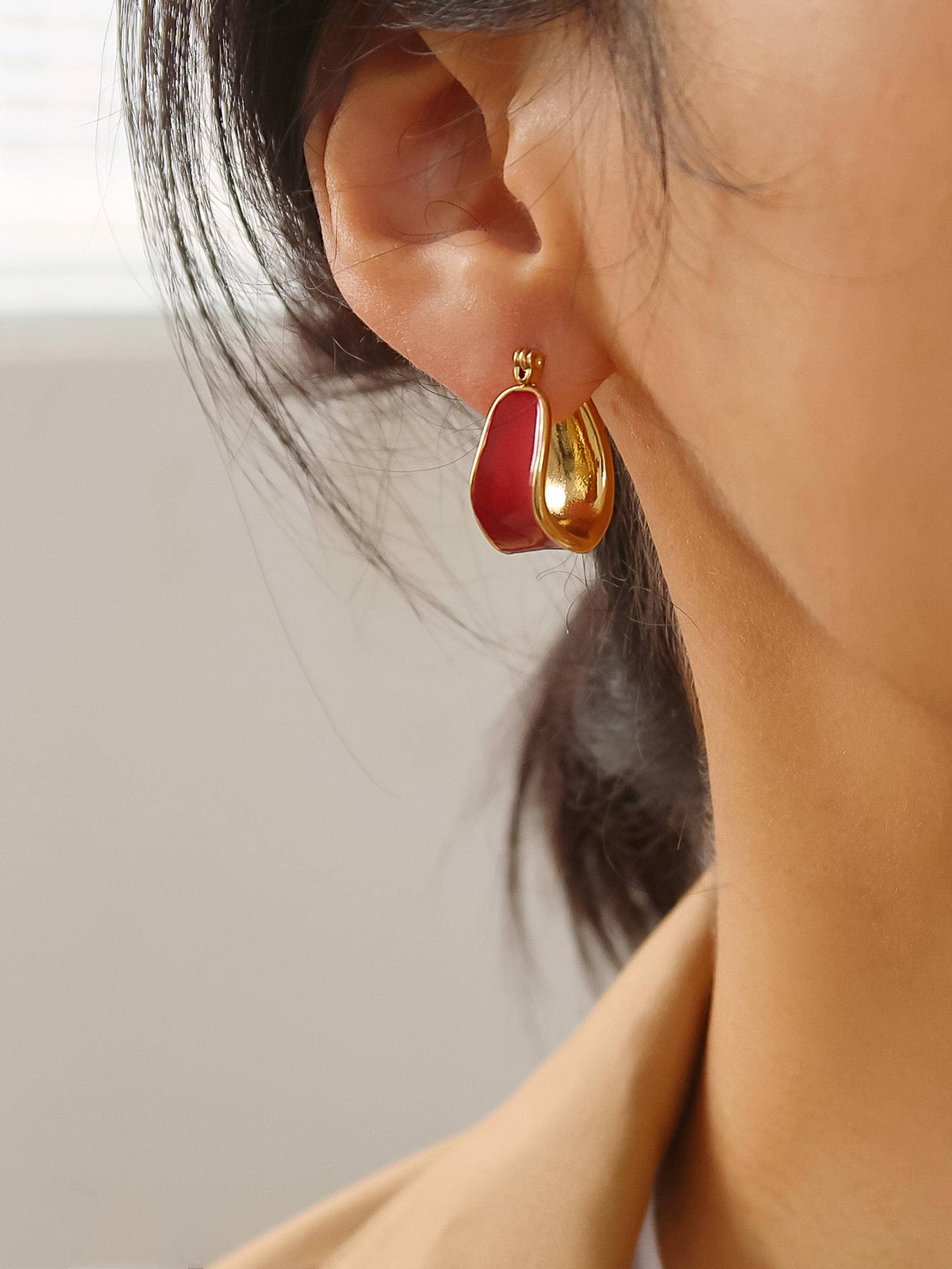 Non-Tarnish Enamel Hoop Earring-18k Gold Plated Red