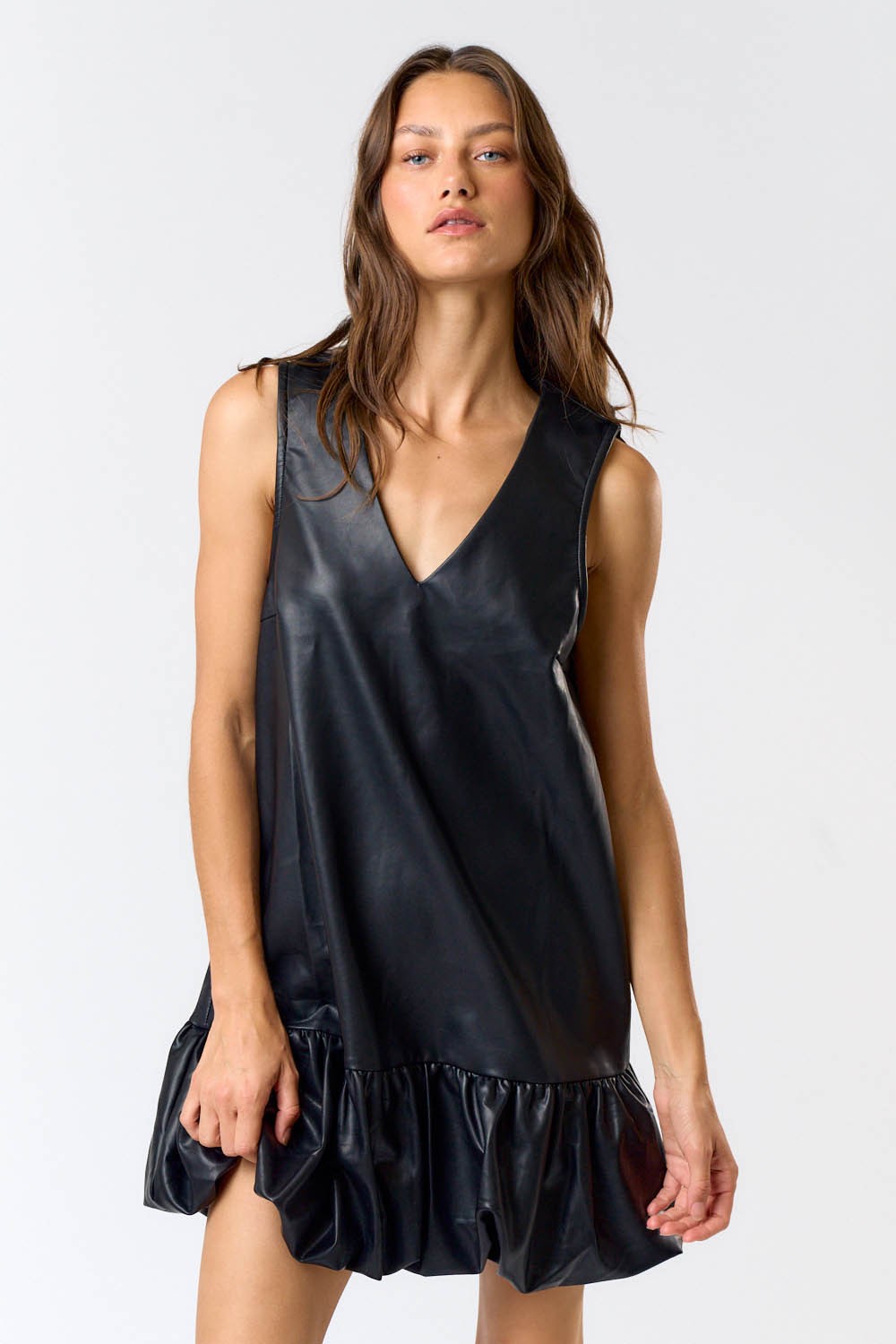 Sleeveless Bubble Hem Dress-Black