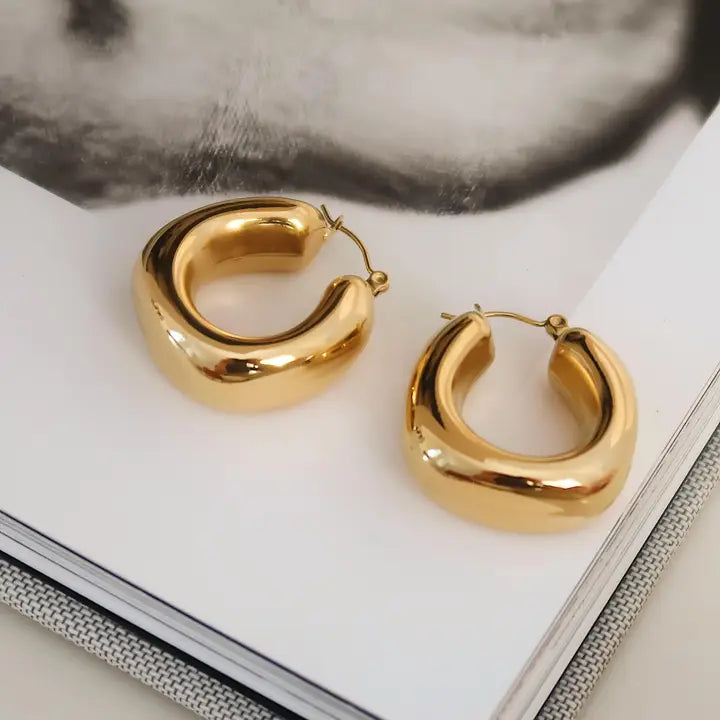 Women’s 18k gold plated non-tarnish classic U hoop earrings