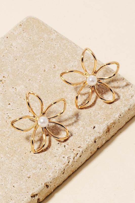 Flower Design Pearl Stud Earrings-Gold