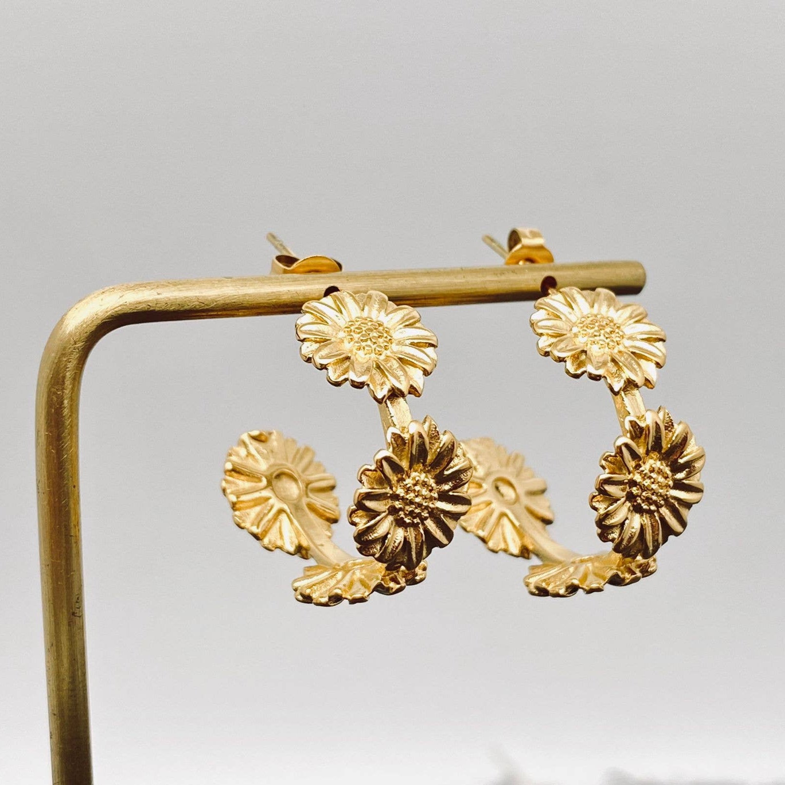 18K Non-Tarnish Daisy Hoop Earrings-Gold