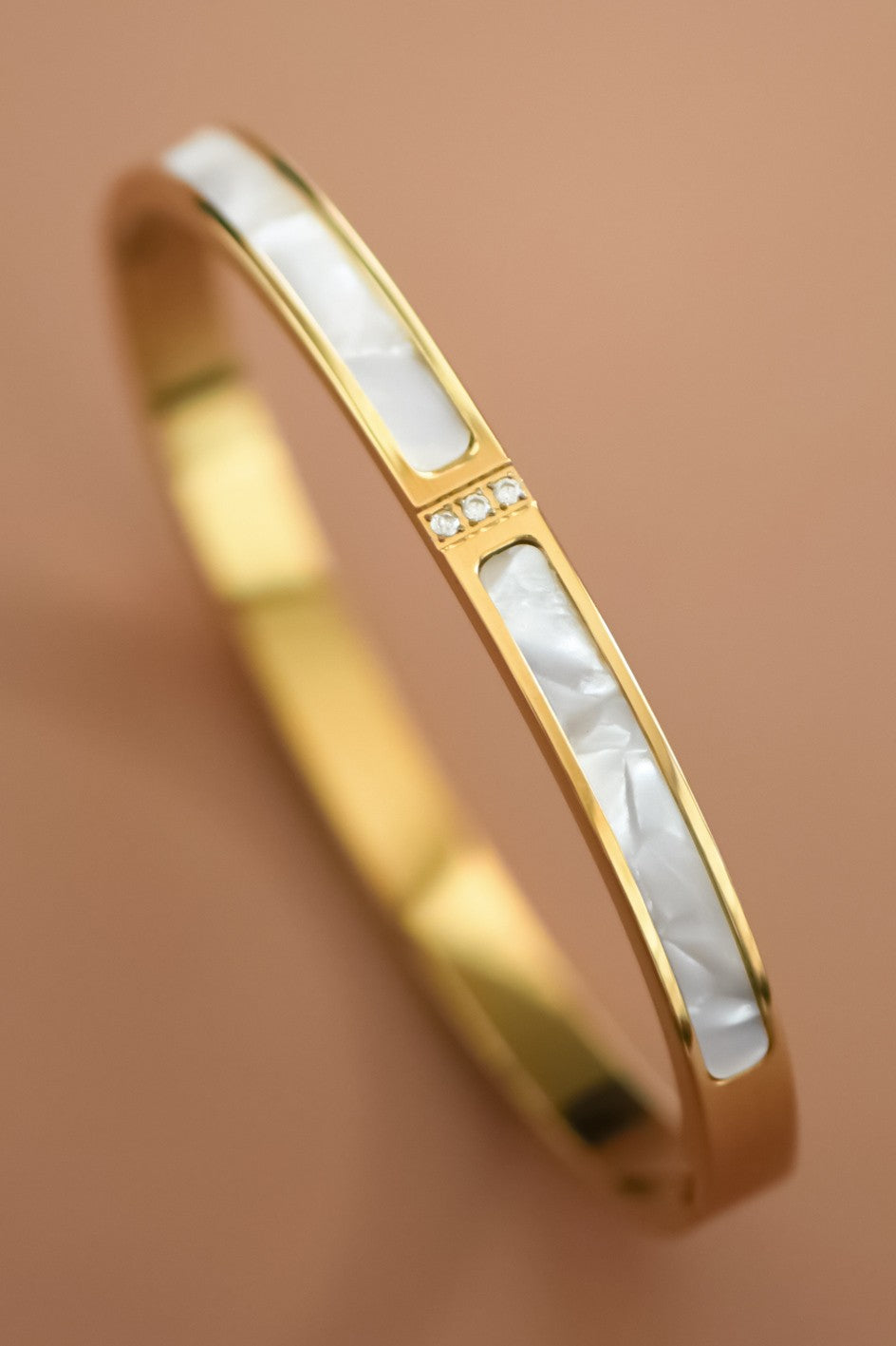 18k Non-Tarnish Inset Hinged Bangle Bracelet