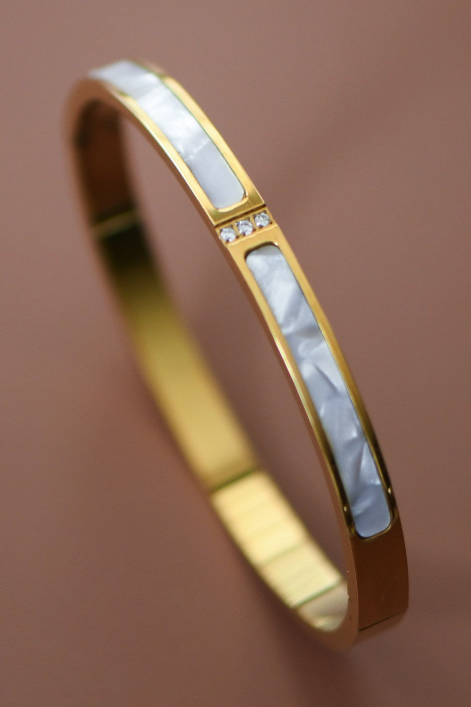 18k Non-Tarnish Inset Hinged Bangle Bracelet