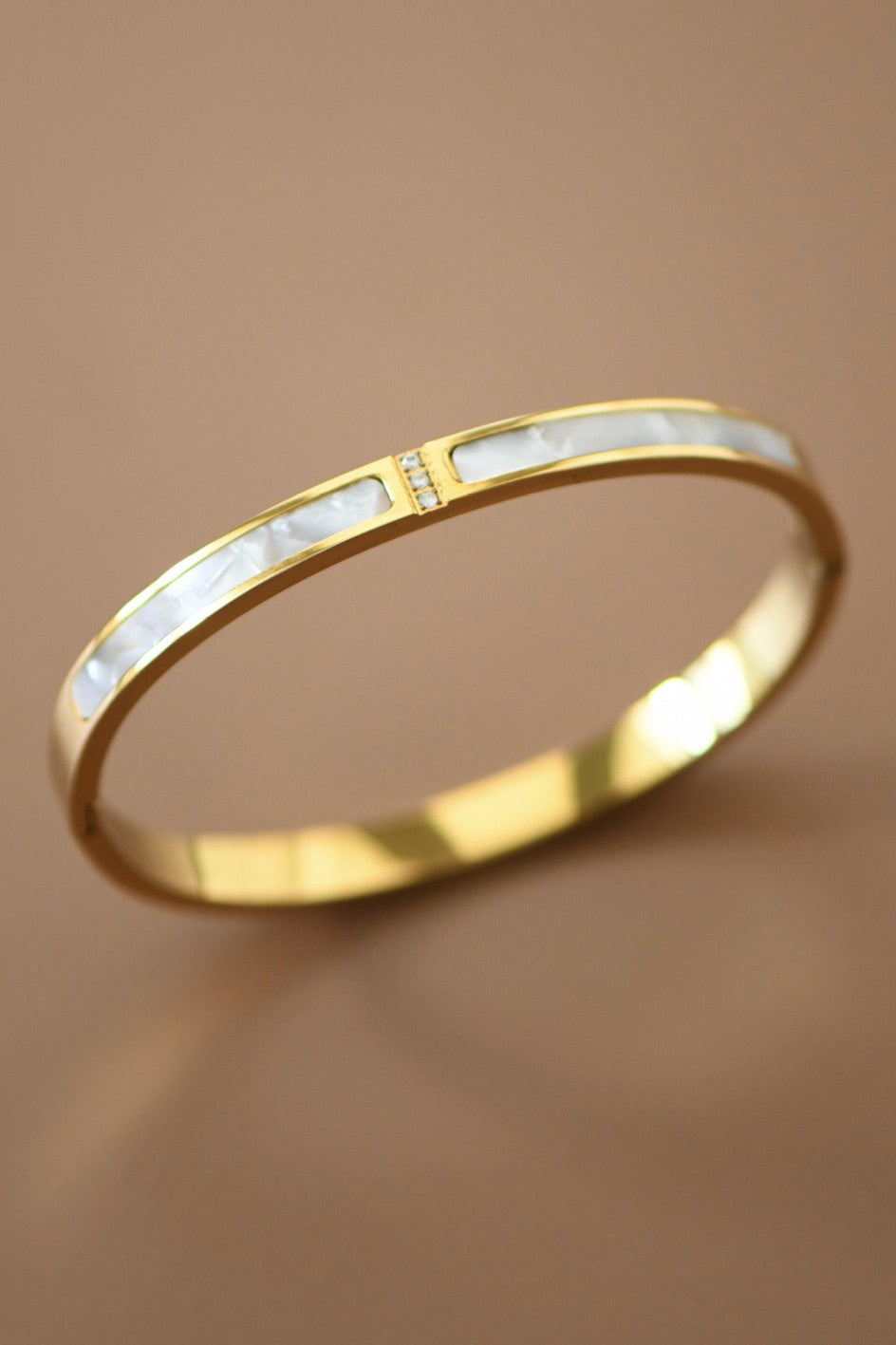 18k Non-Tarnish Inset Hinged Bangle Bracelet