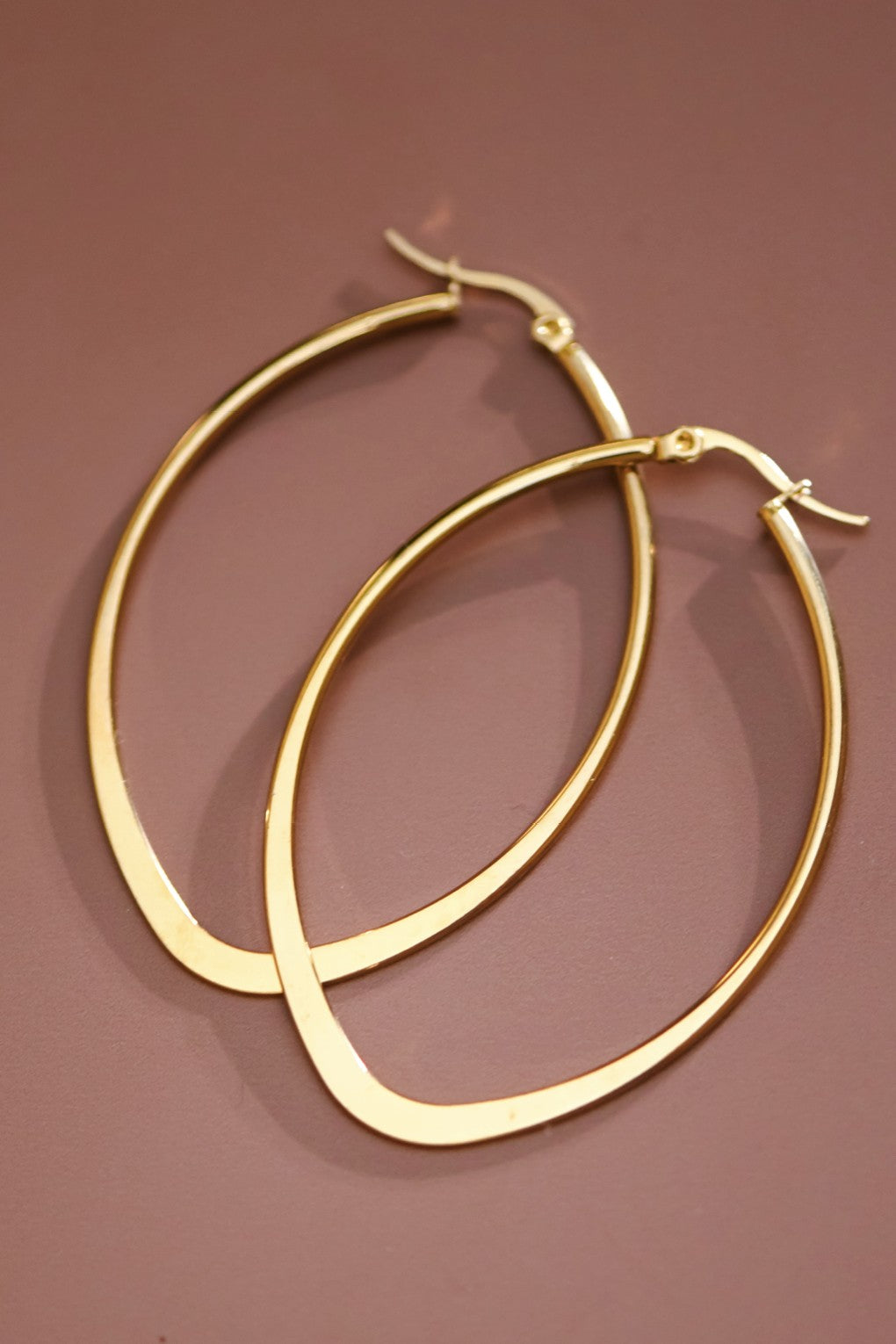 18k Non-Tarnish Oval Hoops-Gold