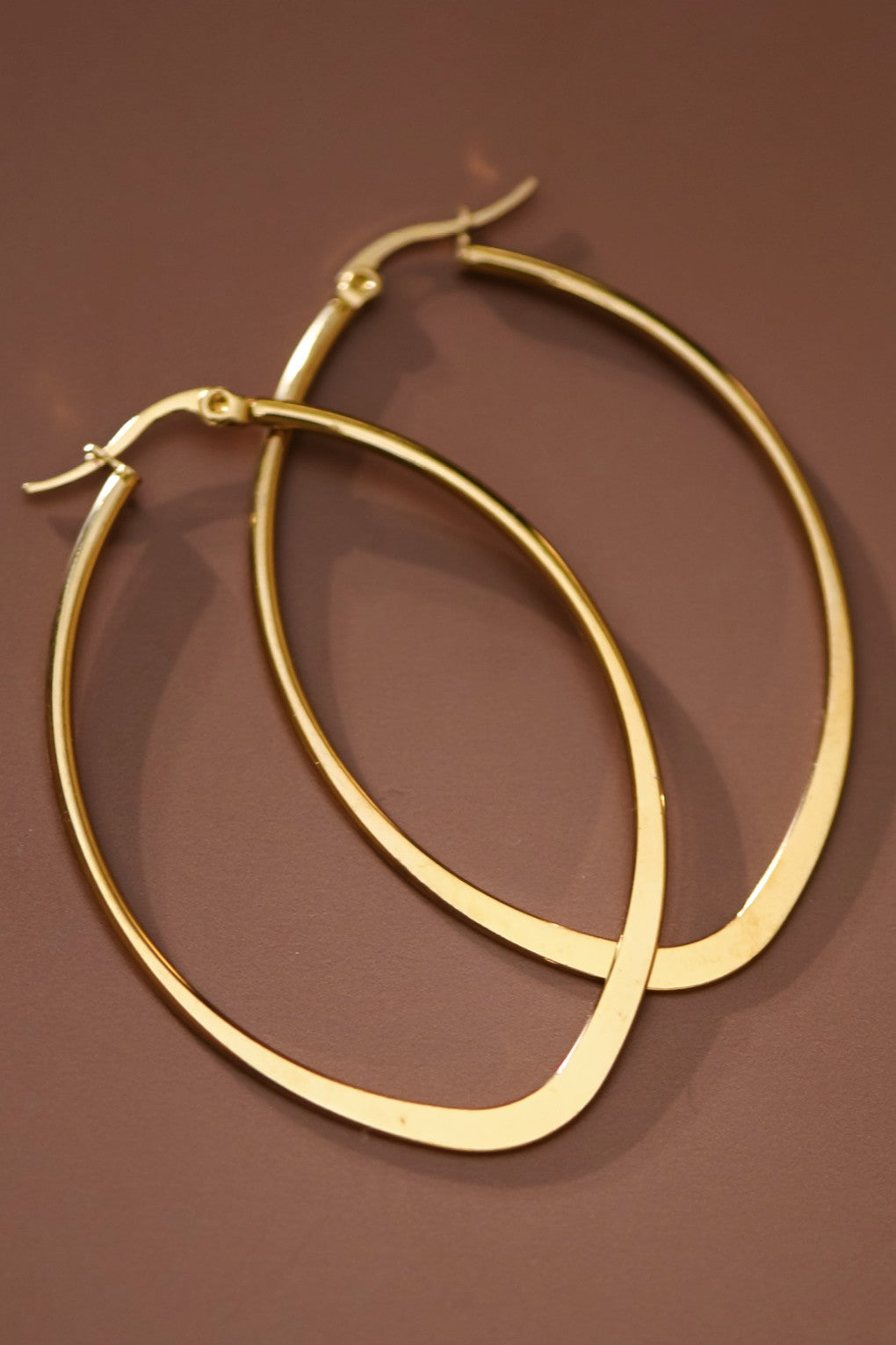 18k Non-Tarnish Oval Hoops-Gold