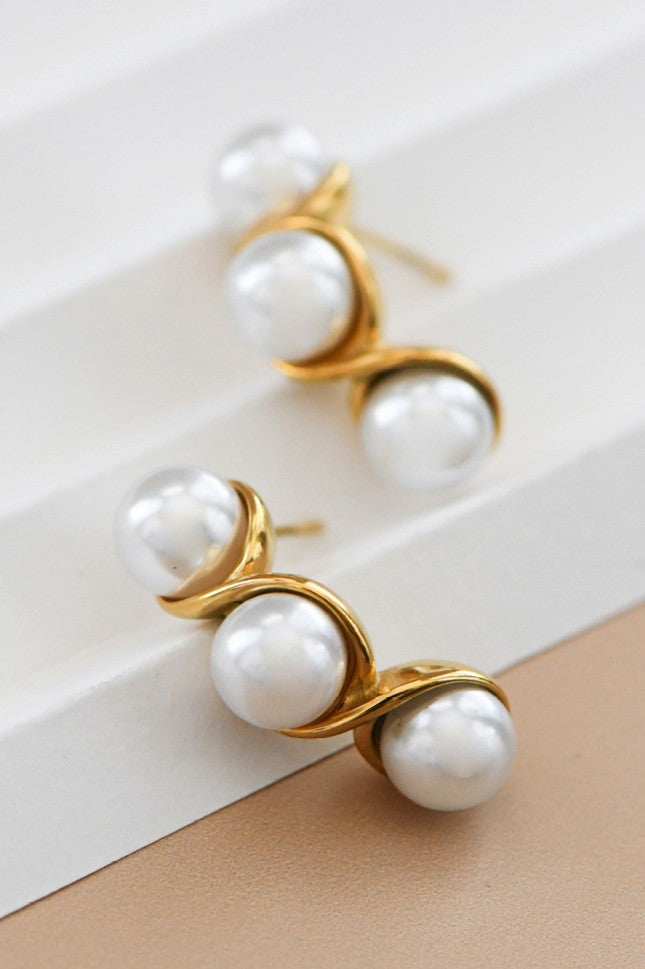 18k Non-Tarnish Pearl Stud Earrings-Gold