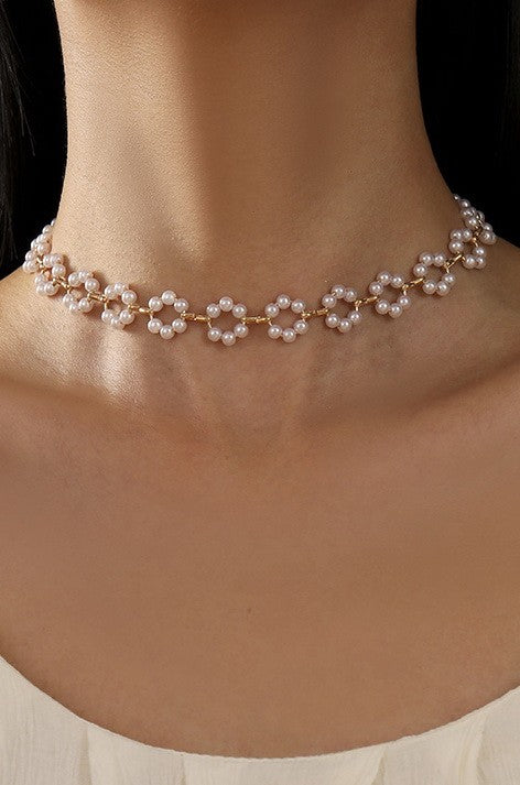 Classic Flower Pearl Choker Necklace