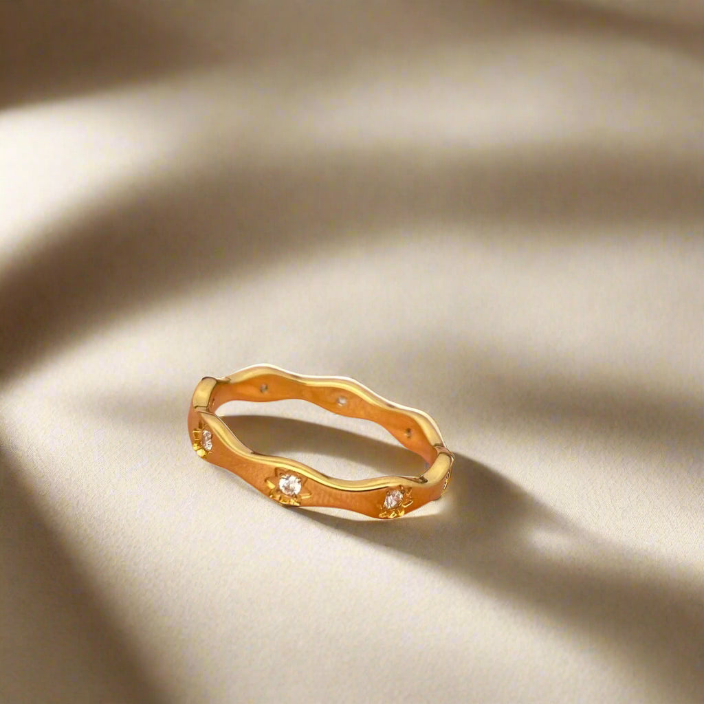 18K Non-Tarnish Wavy CZ Star Ring-Gold