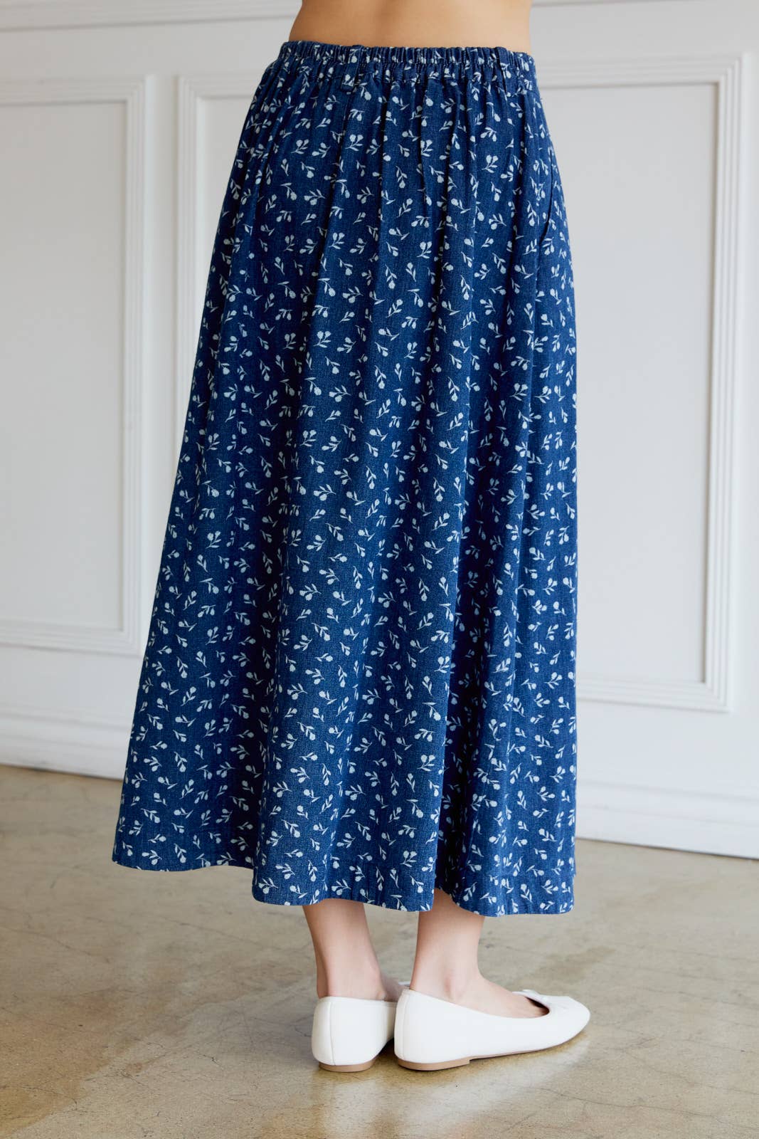 Women's Floral Pleated Circle Skirt-Medium Blue Denim