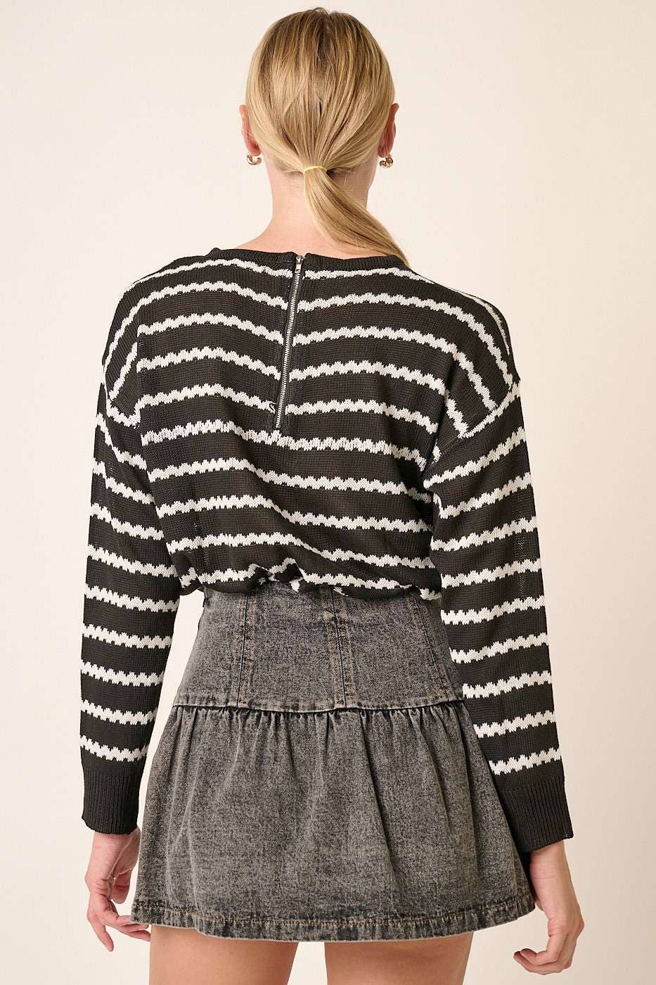 Textured Stripe Zipper Back Sweater-Black White