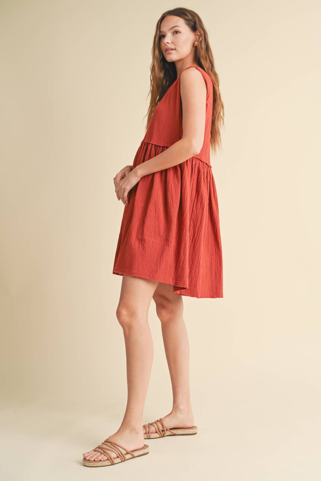 Crinkle Knit Raw Edge Detail Tank Dress-Brick