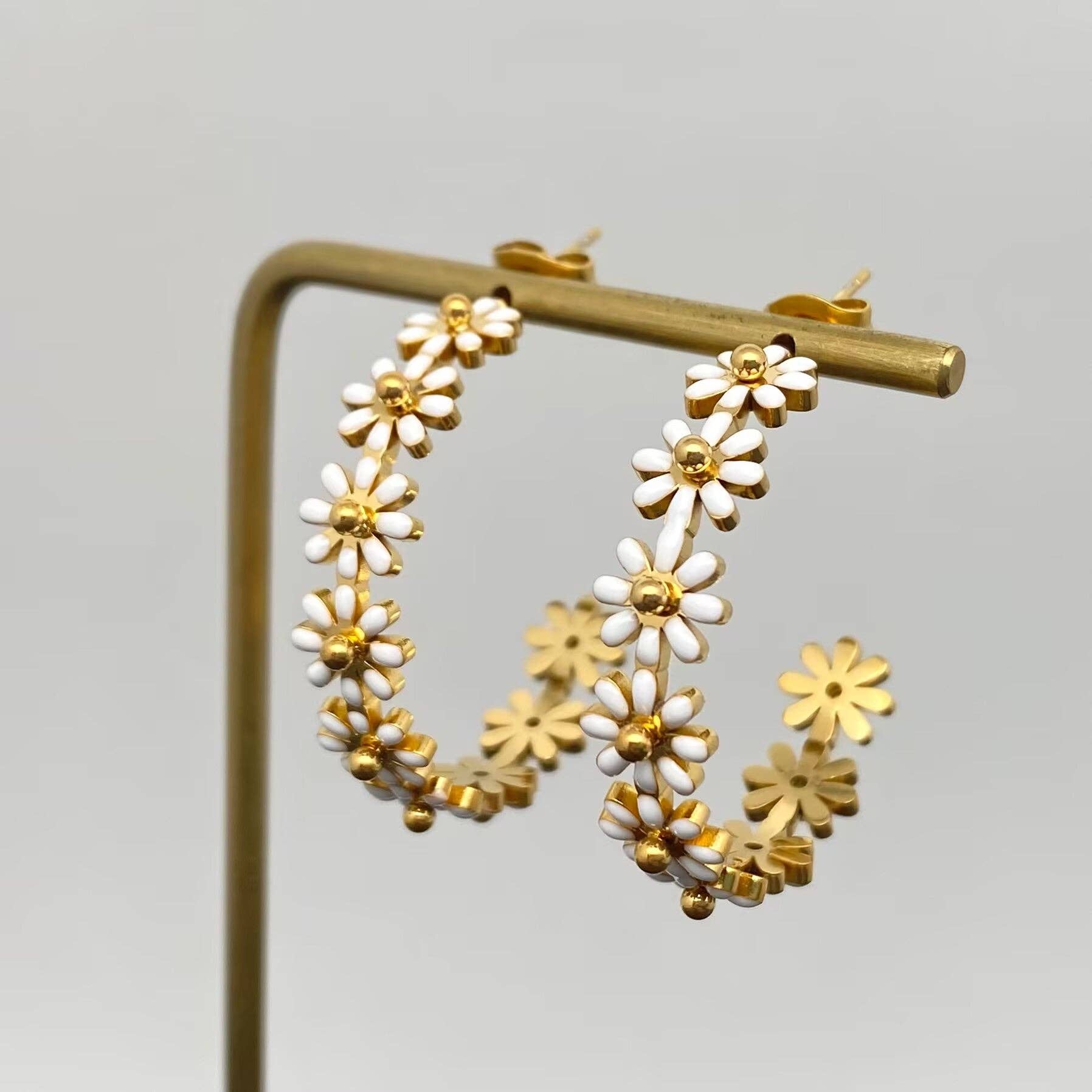 18K Non-Tarnish Enamel Daisy Hoop Earrings-Gold